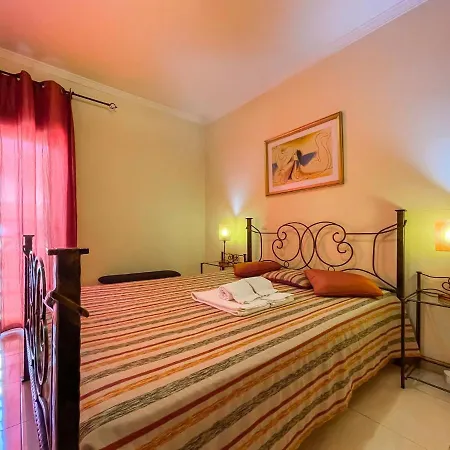 Old Town Center Walk To Apartament *