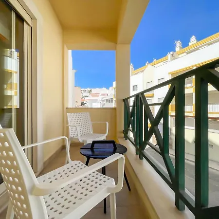 Old Town Center Walk To *